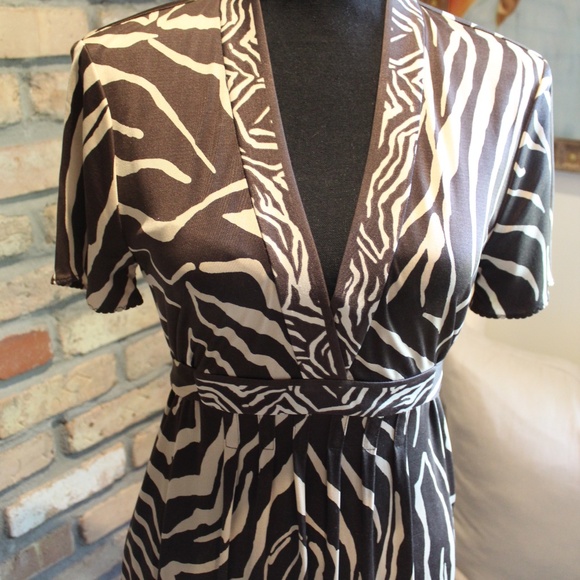 Elie Tahari Zebra Print Silk Dress - Picture 4 of 5